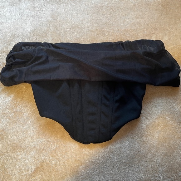 Windsor Picture Perfect Off The Shoulder Bustier - Picture 3 of 8